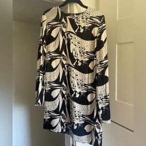Reformation black and white silk dress size 8
